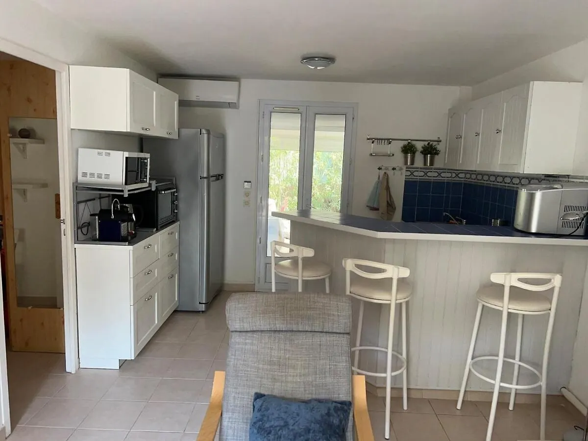 Appartement 2Ch, Terrasses Parking, 50M De La Plage Sanary-sur-Mer 0*,