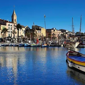 Appartement Joli Climatise Proche Et Port, Sanary-sur-Mer